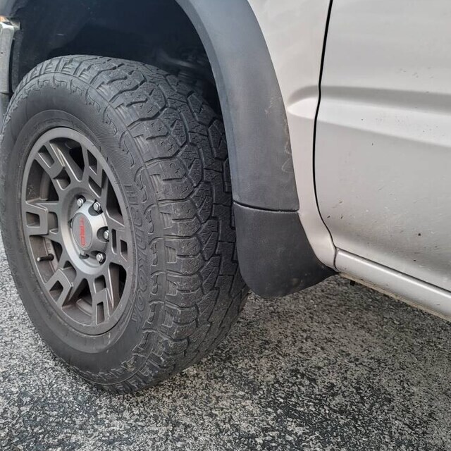 1996-1999 SR5 4Runner Mud Flap End Caps