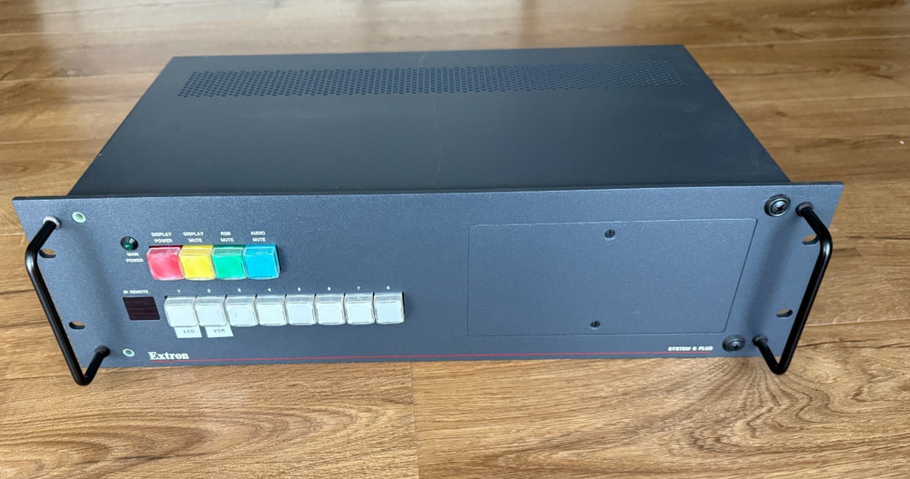 Extron System 8 Plus Switcher - Sticky Buttons, Missing Screws AS IS NO Returns