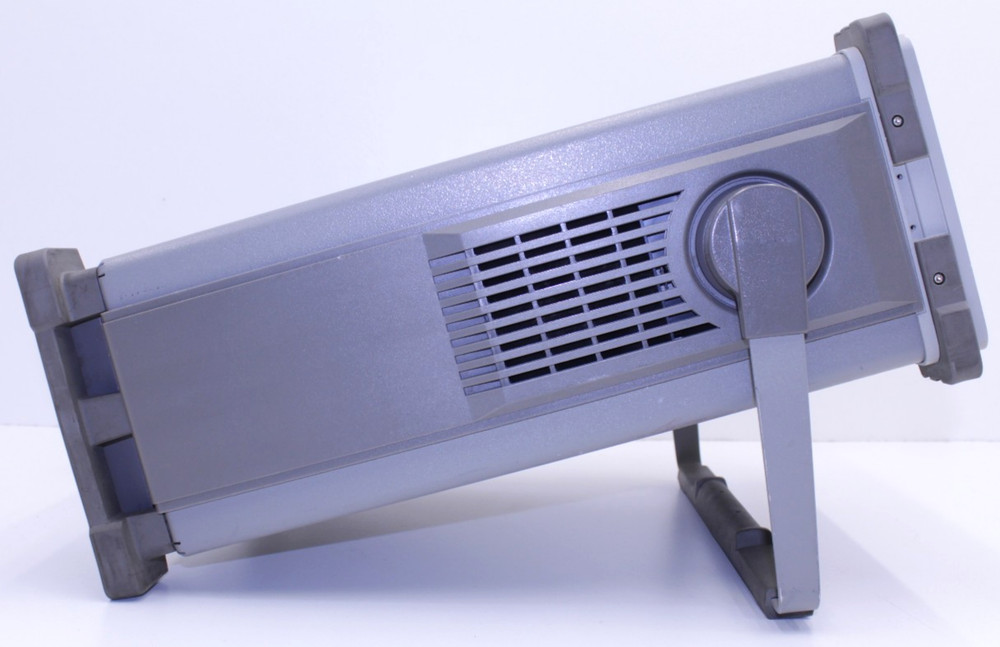 HP 8561B Spectrum Analyzer Power Tested Only