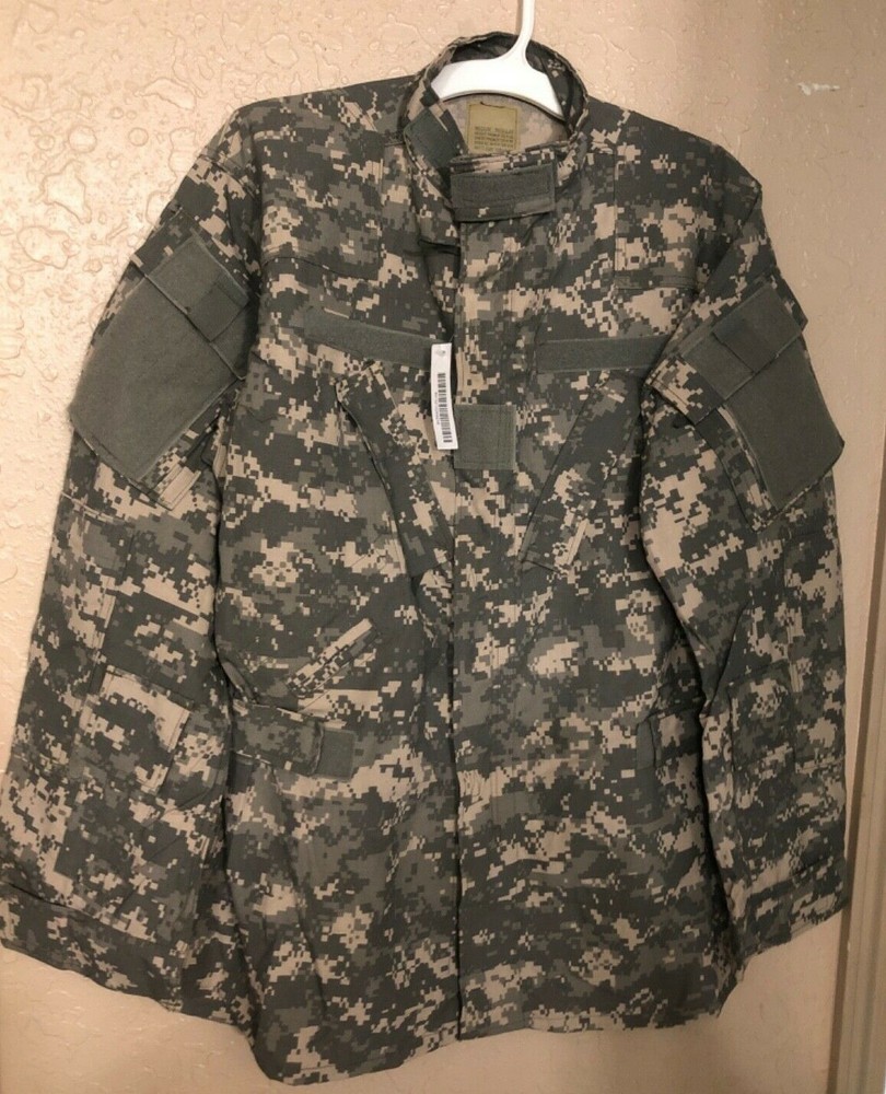 ACU AIRCREW COAT  Size Medium /REGULAR  DIGITAL NEW W/TAGS