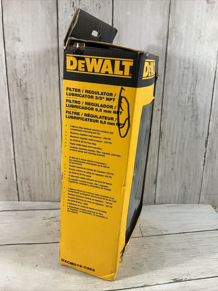 DEWALT 3/8" NPT Filter Regulator Lubricator DXCM019-0352
