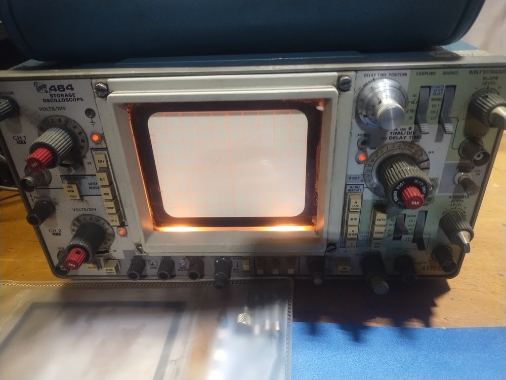 Tektronix 464 Oscilloscope Power Tested.