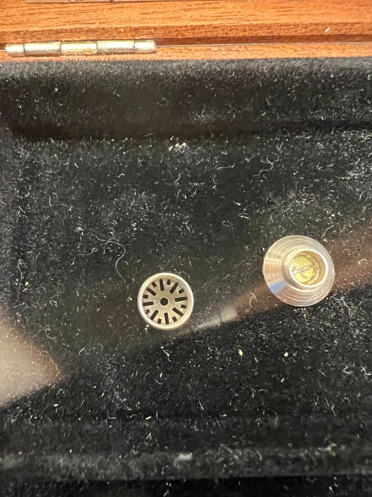 Bruel & Kjaer 4135 Microphone case, screen & chart only