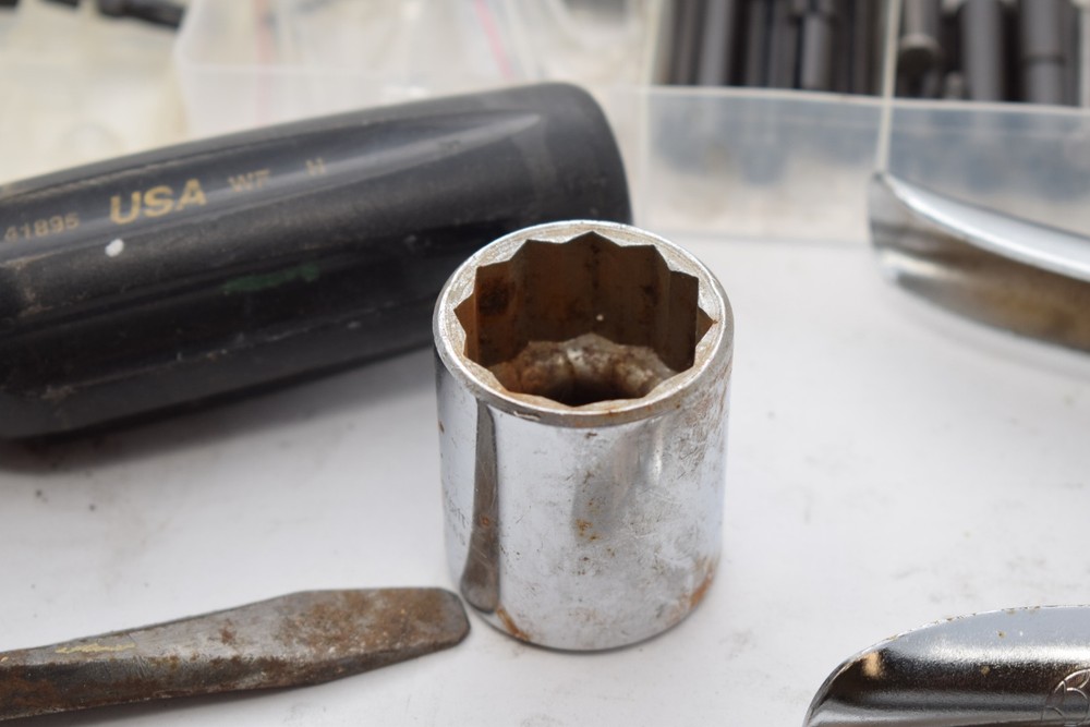 Mixed Tool Lot, Bits, Screwdrivers, Dowel Pins, Socket, Etc.