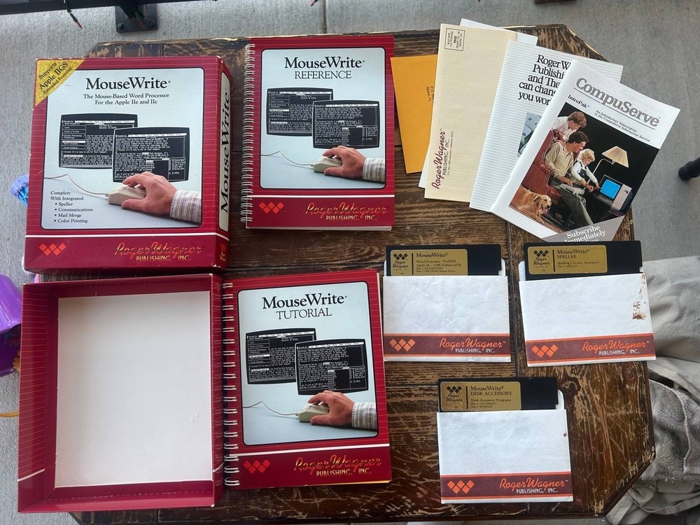 MouseWrite Word Processor Apple II/IIC Box Manuals Disks Roger Wagner