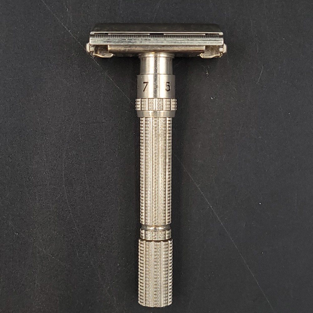 1962 Gillette Slim Adjustable 1-9 DE TTO Razor Date Code H1