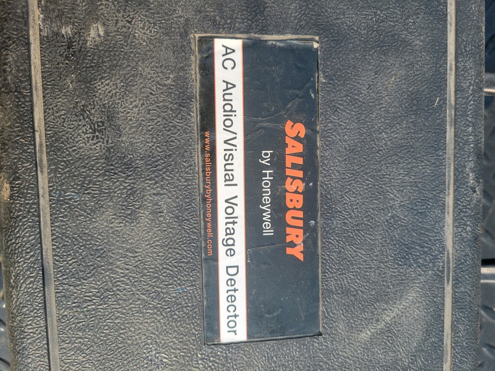 Salisbury A/C Audio/Visual voltage detector