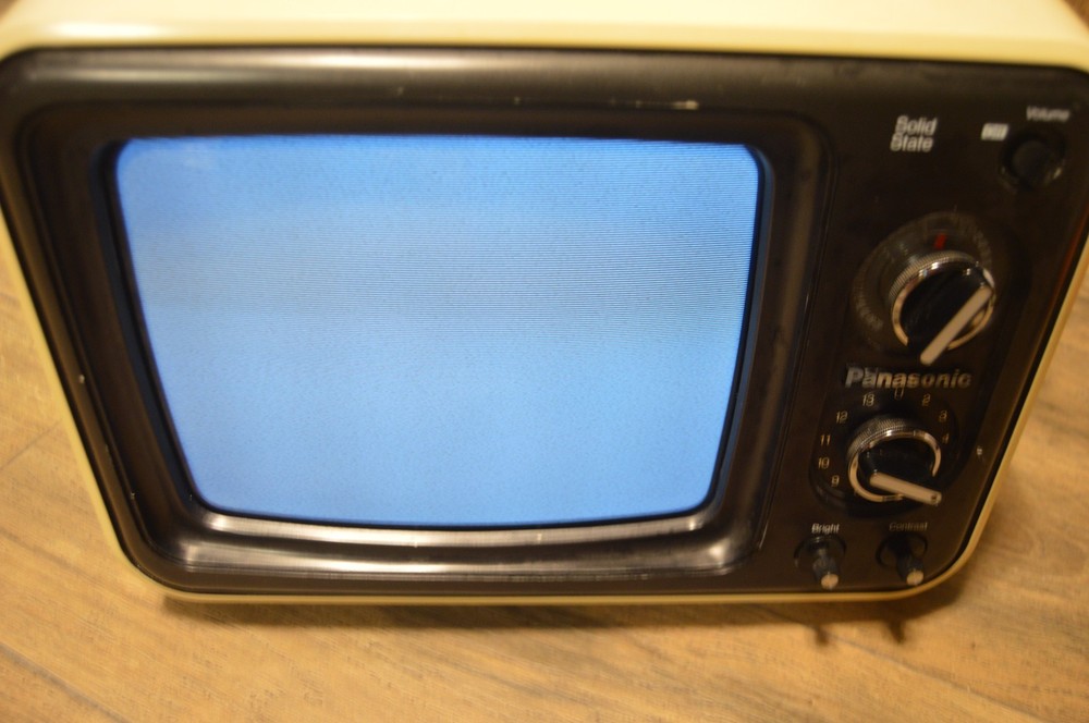 Panasonic TV TR-749 Solid State Television Vintage Retro Working