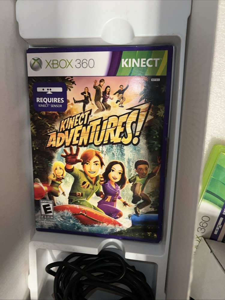 Xbox 360 Kinect Sensor Excellent Condition (2010 Microsoft Corporation)