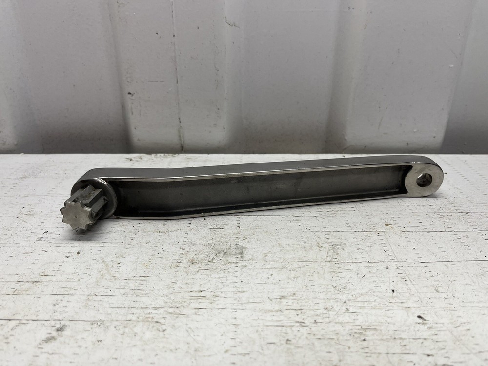 Avant Sailboat Winch Locking Handle, Missing It’s Handle