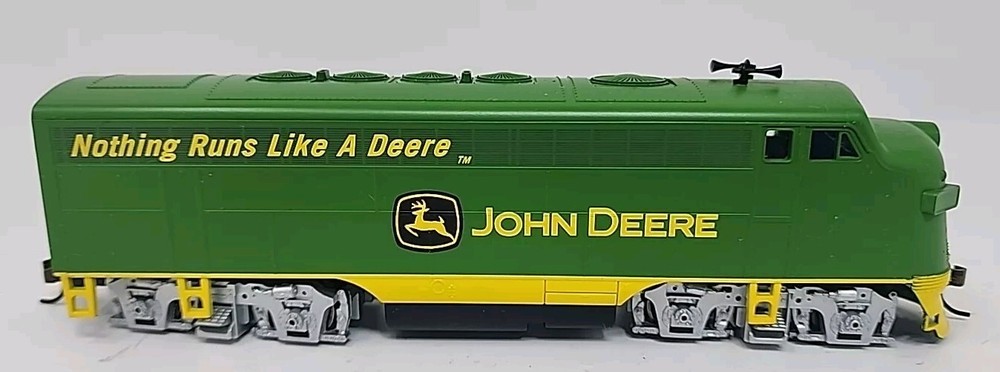 Hawthorne Village Bachmann John Deere Train Engine U101-2