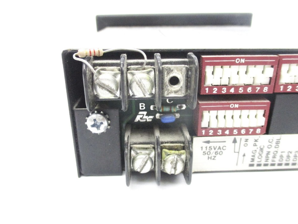 RED LION CONTROLS DT3D0500 115VAC UNMP