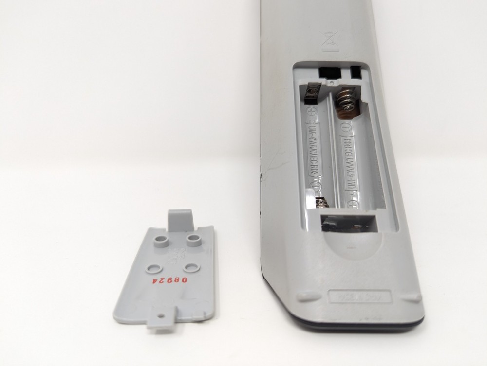 Remote Control OEM Samsung 00070D Replacement Blu-ray Disc Player - Preowned
