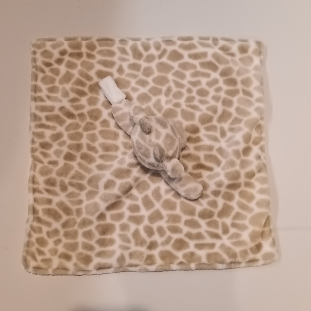Carters Giraffe Cuddle Plush Security Blanket-Lovey-Pacifier Loop-Unisex-2021