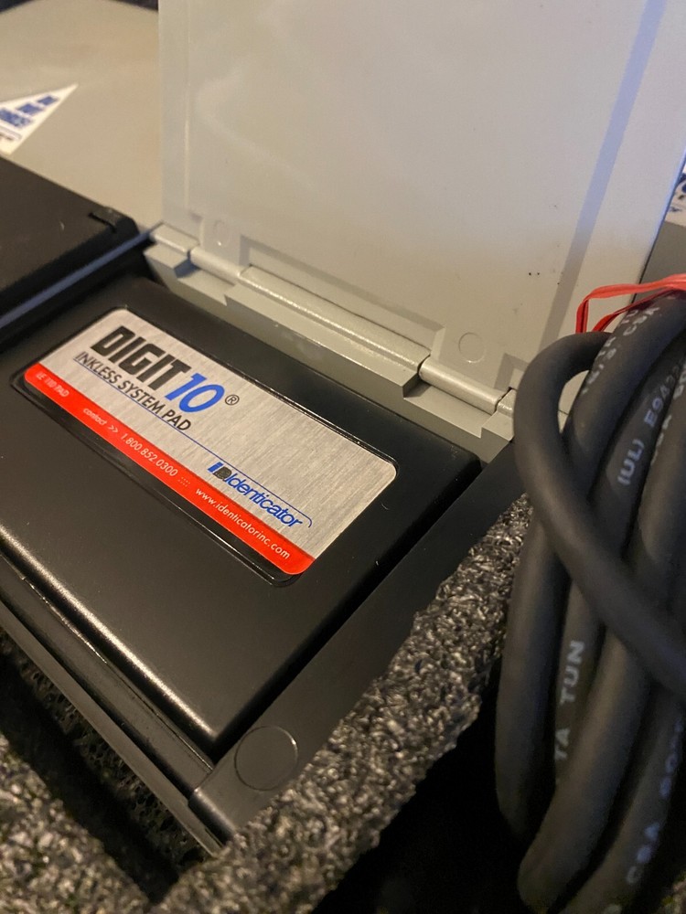 Digit 10 Inkless Fingerprinting System