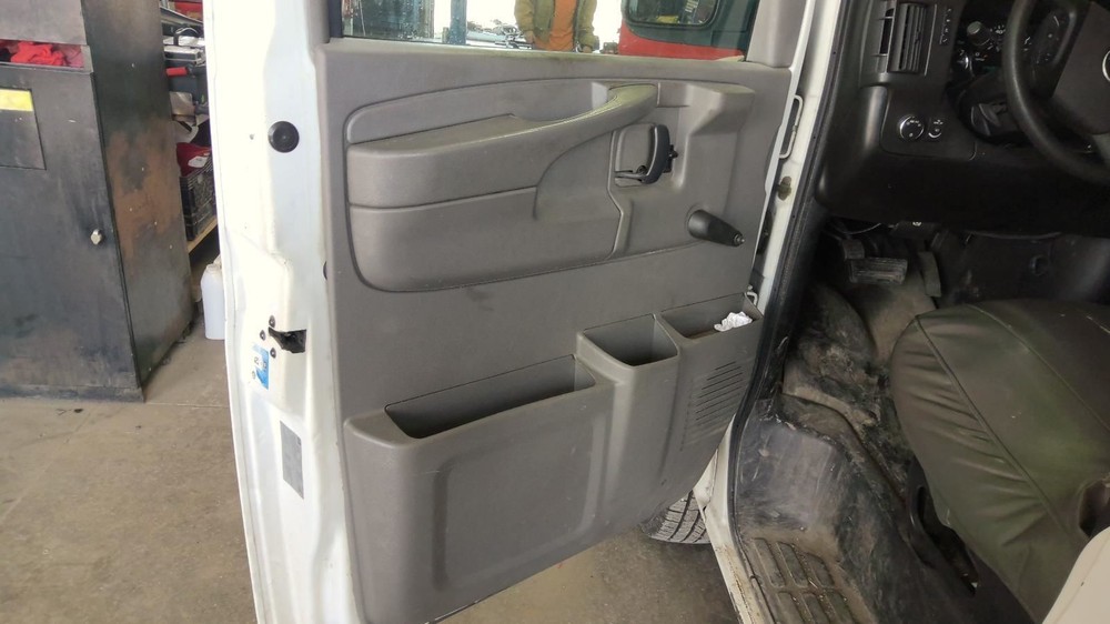 EXPRESS35 2012 Spare Wheel Carrier 750006