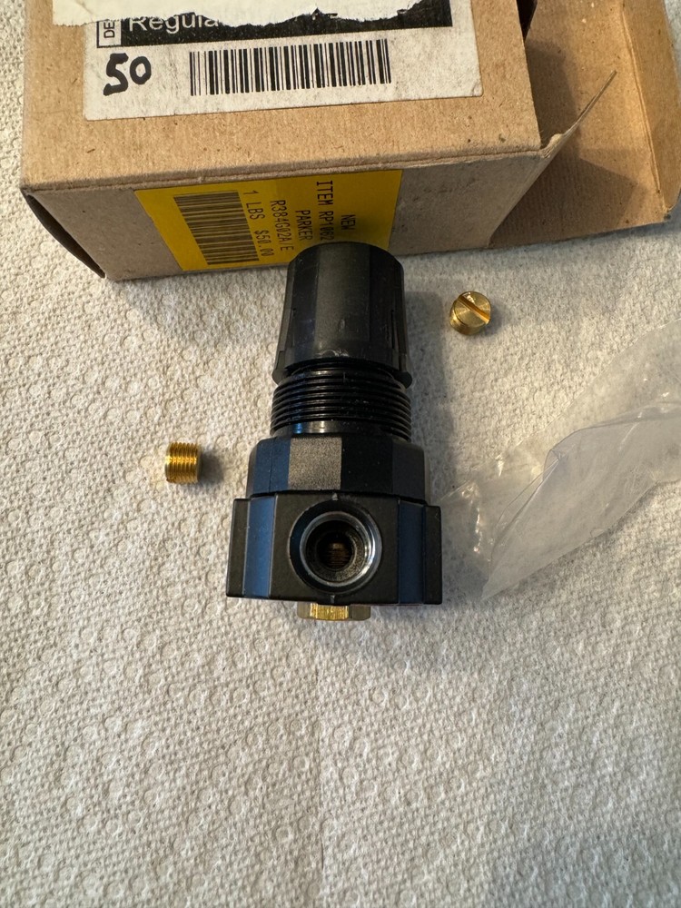 Parker Miniature Regulator R384G02A/E Size 1/4 NEW