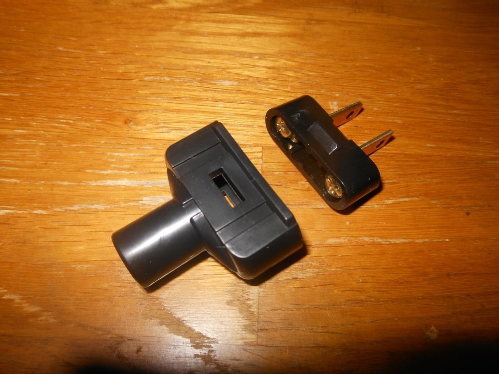 New Black Replacement Lamp Plugs With Screw Terminals