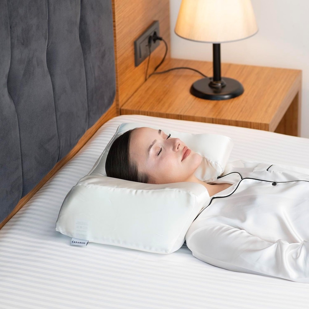 SATIN BACK SLEEPER WITH NECK SUPPORT, WRINKLE PREVENTION MEMORY FOAM POSITIONER