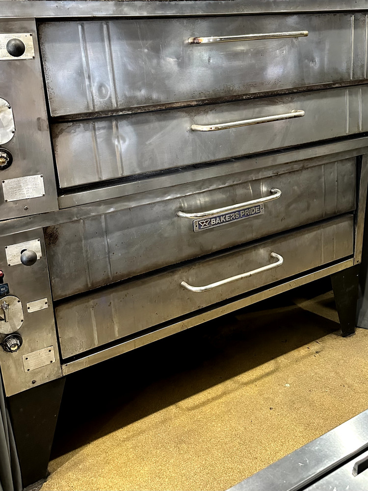 Used Bakers Pride Model 6729 Pizza Oven Double stack