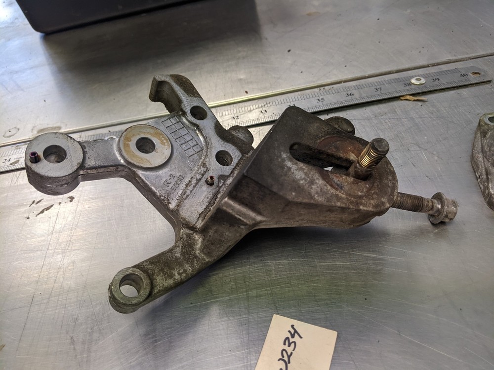 Adjustment Accessory Bracket For 06-07 Mitsubishi Eclipse  3.8