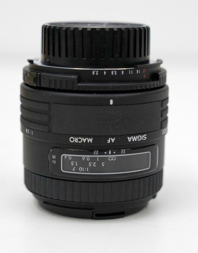 Sigma 50mm F2.8 Macro Lens