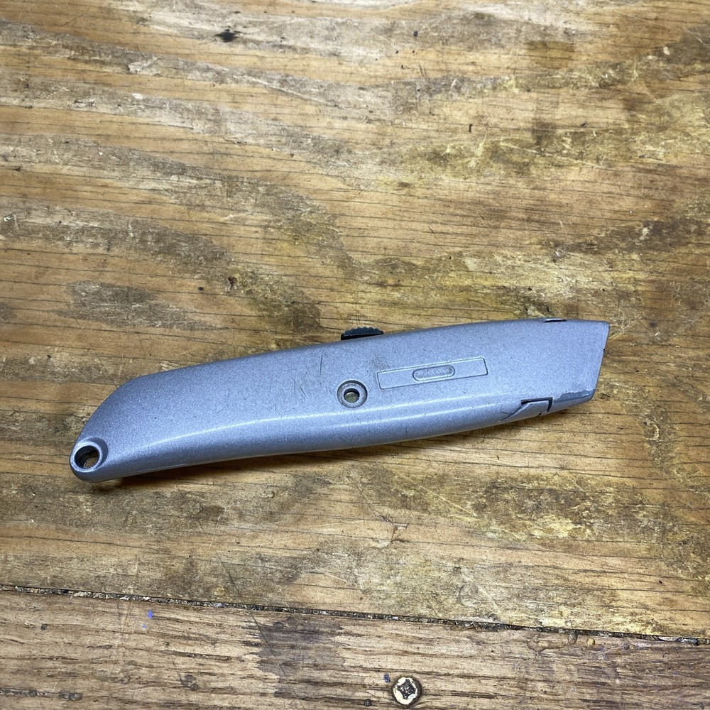 Stanley Knife with Retractable Blade Silver 99E