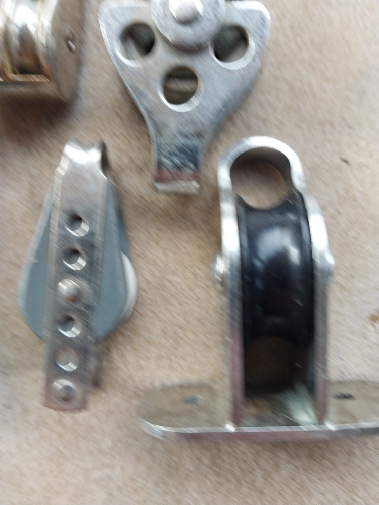 6 small marine pulleys
