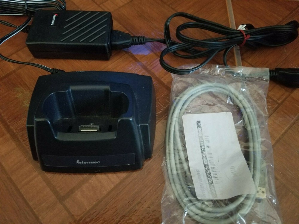 INTERMEC DOCK STATION 700C BARCODE SCANNER MODEL 700C SINGLE P/N 225-683-006