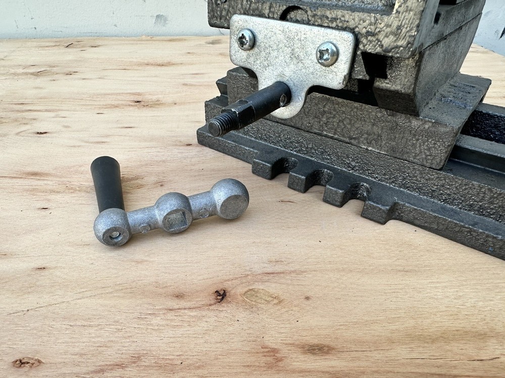Handle for Bench cross vise 9mm Square Fitting