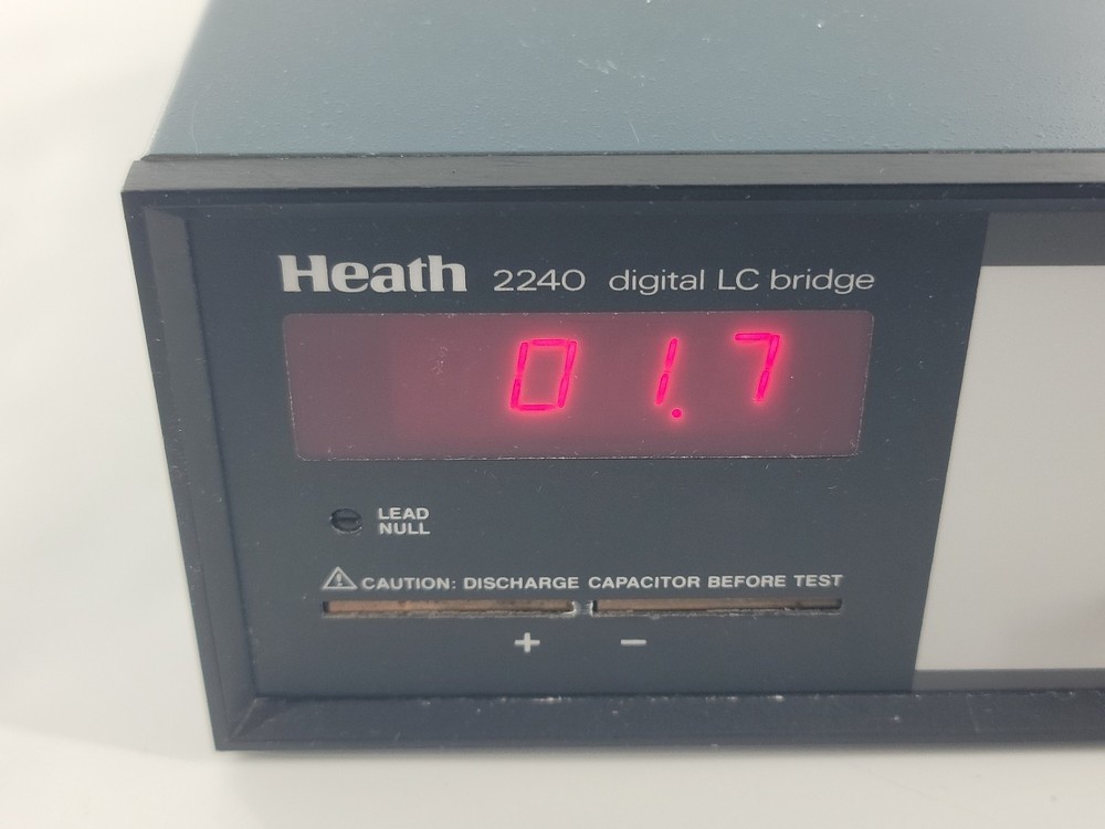 Heathkit IT 2240 Digital LC Bridge Powers On Working