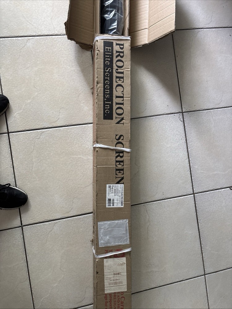 Elite Screen Projector