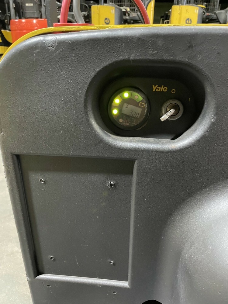 Refurbished Yale Electric Pallet Jack (Forklift/Pallet Jack)
