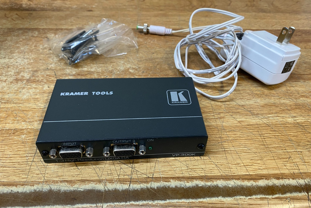 Kramer VP-300K  Computer Graphics Video Distribution Amplifier