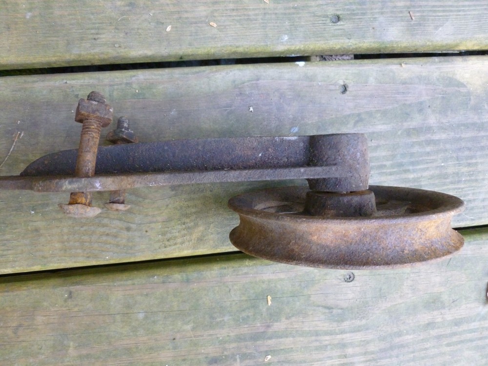 Antique 15.5" Primitive Cast Iron Architectural Barn Rollers Pulley Hanger