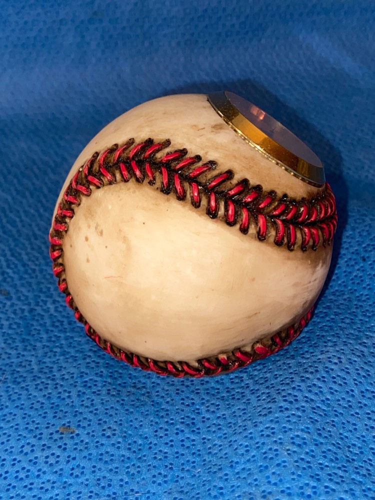 SS Sarna Baseball Desk Clock