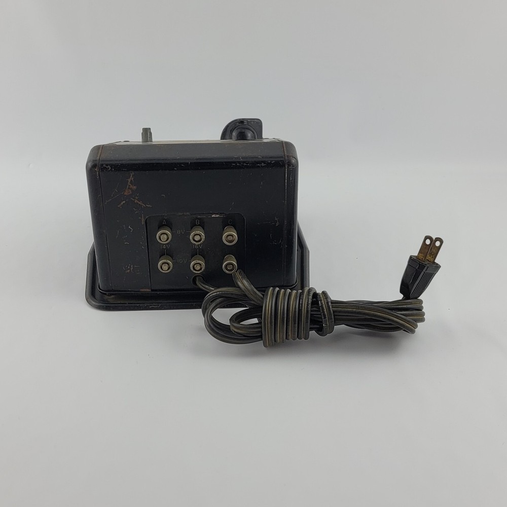 Lionel Type R 110 Watt 115 V Dual TrainMaster Transformer Post War Untested