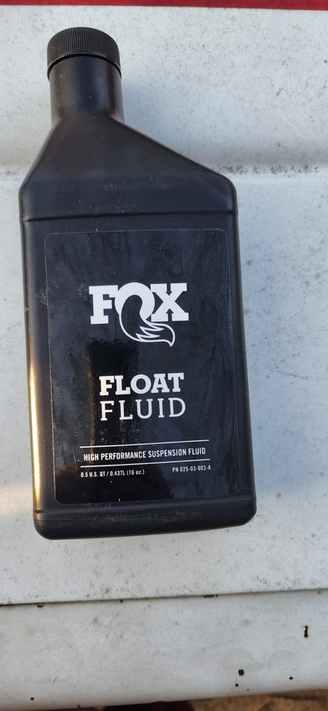 Fox Shox Float Fluid, 16oz Bottle 025-03-003-A