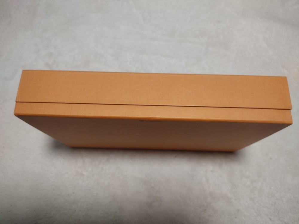 Authentic Louis Vuitton Empty Magnetic Closure Gift Box 16.25 x 10.5 x 3