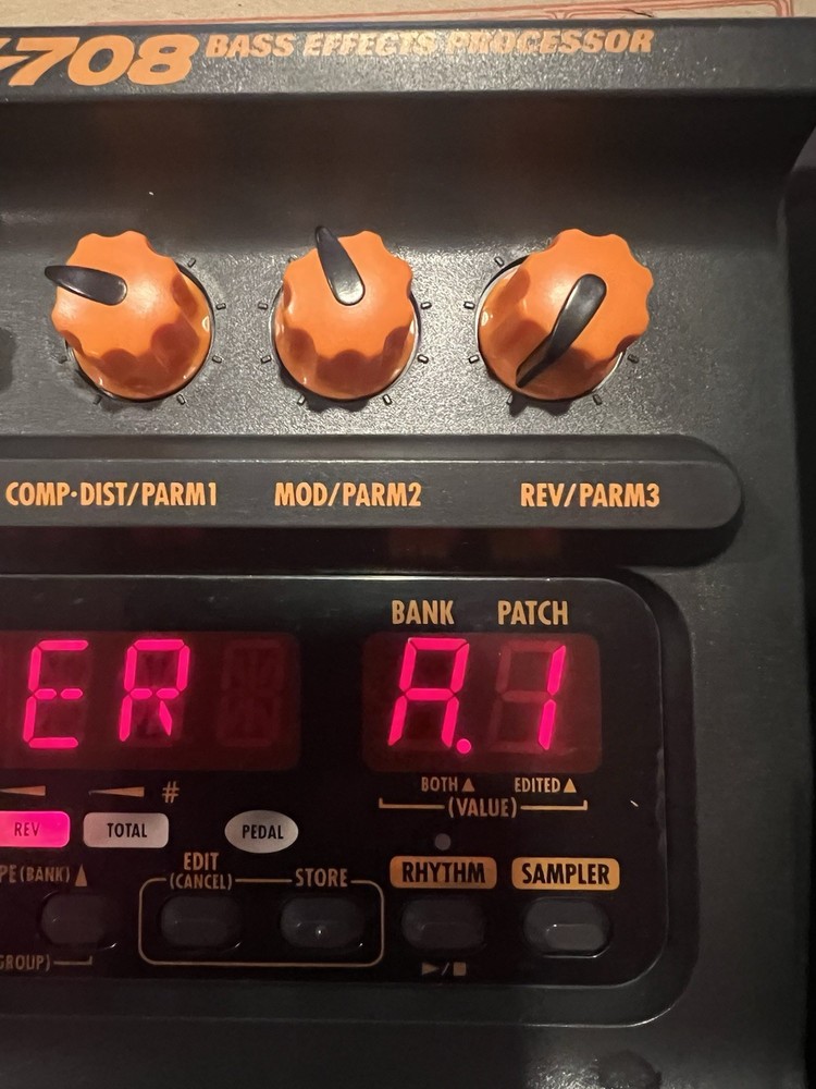 Zoom BFX-708 Bass Effects Processor