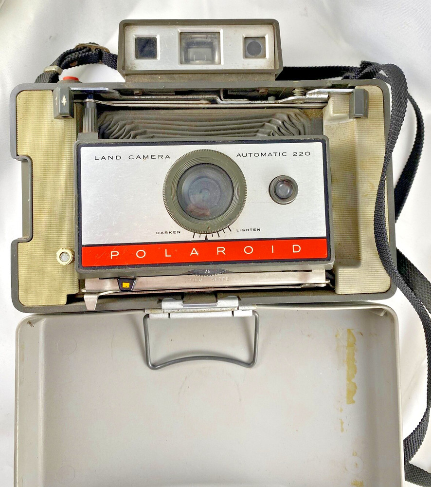 Vintage Polaroid Automatic 220 Land Camera with Built-In Case