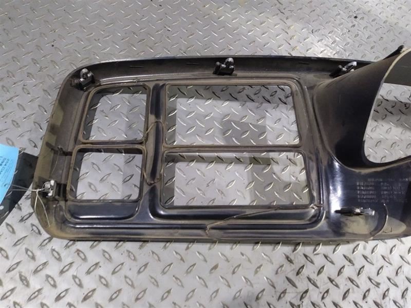 SILVRDO15 2004 Dash Bezel 401156