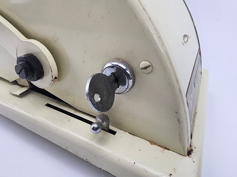 Paymaster Series S-1000 Check Writing System • With Key & Cover