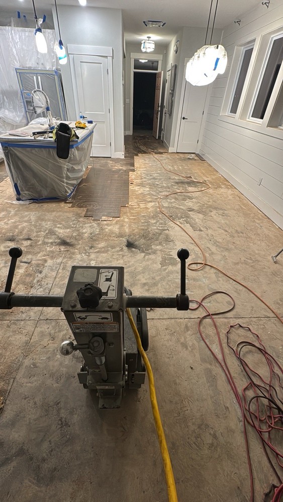 6280 HD gladiator Flooring Stripper machine.