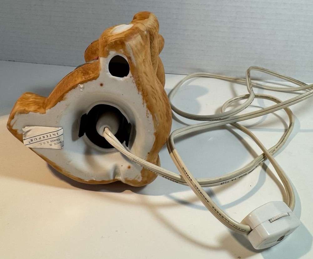 Ceramic teddy bear night light figurine by Interpur