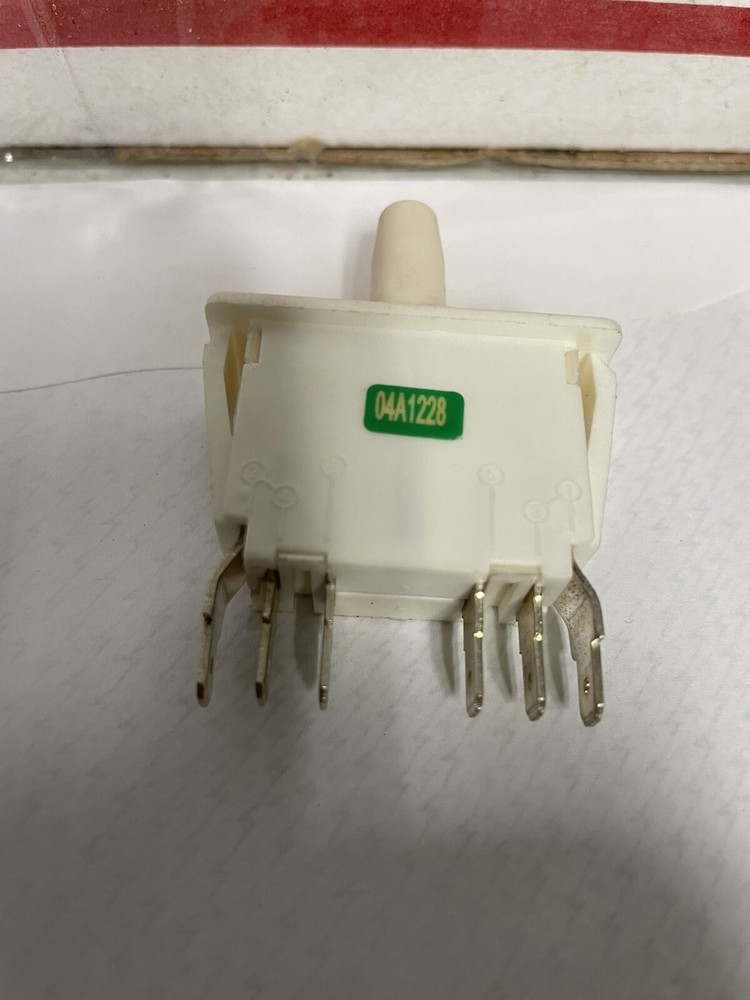 Middleby 63909 Interlock Switch, 12A, NO2P