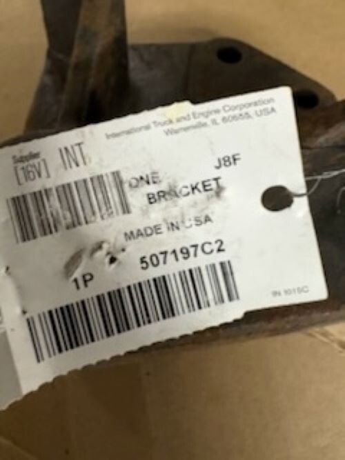 507197C2 International Spring hanger