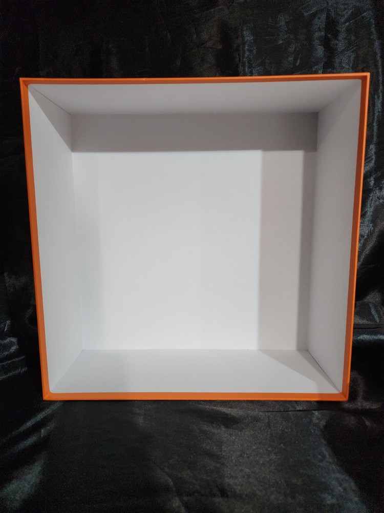 Authentic HERMES Empty Box 14x14x5.5" Number 081 With Booklet