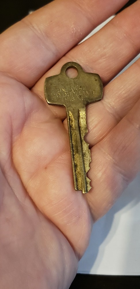 Best Lock Original Numbered Key 2 C-15
