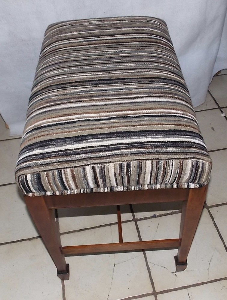 Mahogany Sheraton / Hepplewhite Vanity Bench (VB-70)